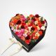 Caja en forma de corazón con flores mixtas – Flores Yopal